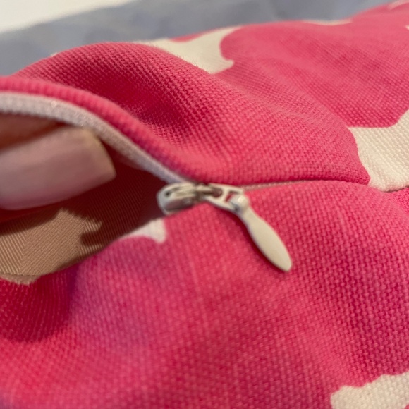 Kate Spade dot patterned pink pillow with down insert and hidden zipper - Picture 7 of 7